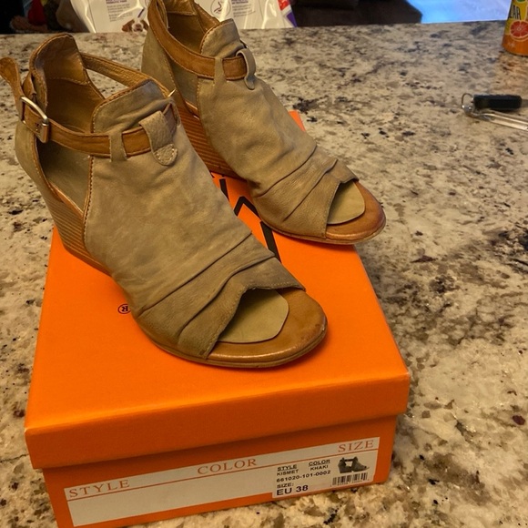 Miz Mooz Khaki & Tan Leather Kismet - Eu Sz 38. Comfortable & go w everything! - Picture 2 of 11